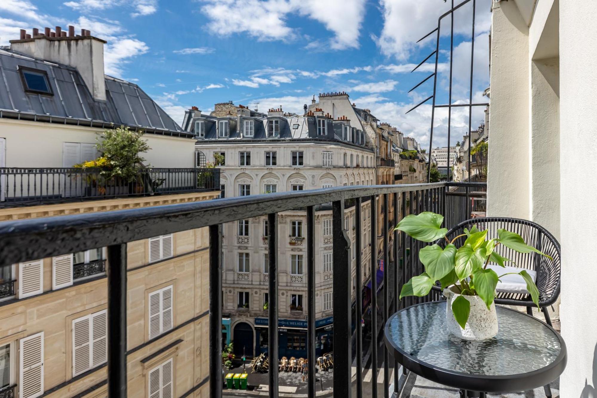 Le White By Sweett Hotel 3*
